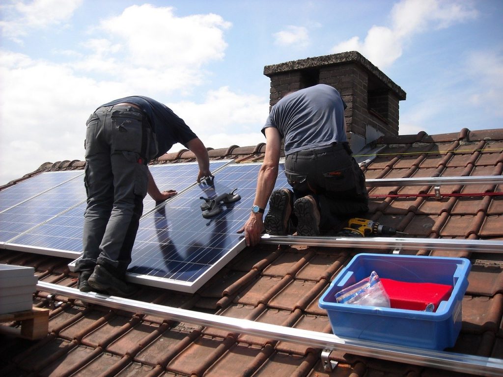 Instalación de paneles solares energía verde